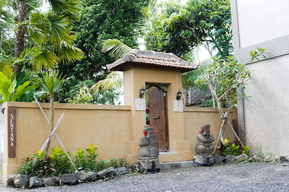 Antique Sentana Villa Ubud 4/34