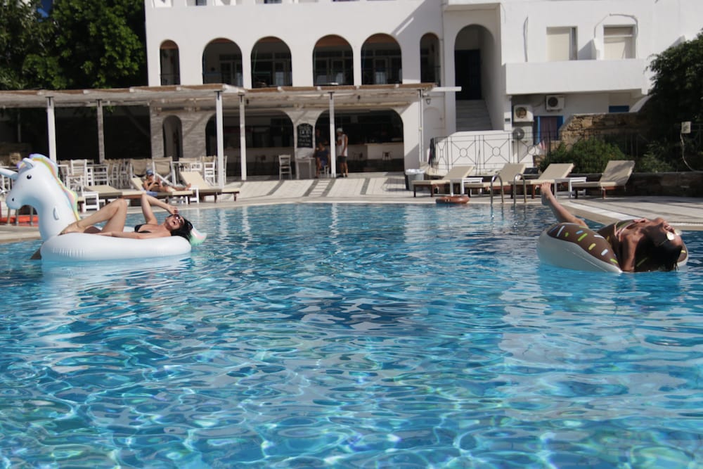 Armadoros Hotel / Ios Backpackers 38/47