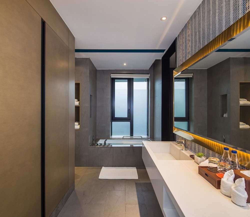 MiniMax Premier Hotel Shanghai Hongqiao 42/44