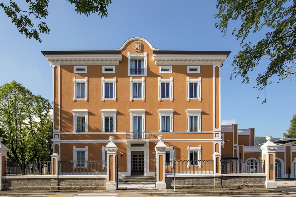 Hotel Villa Miliani in FABRIANO