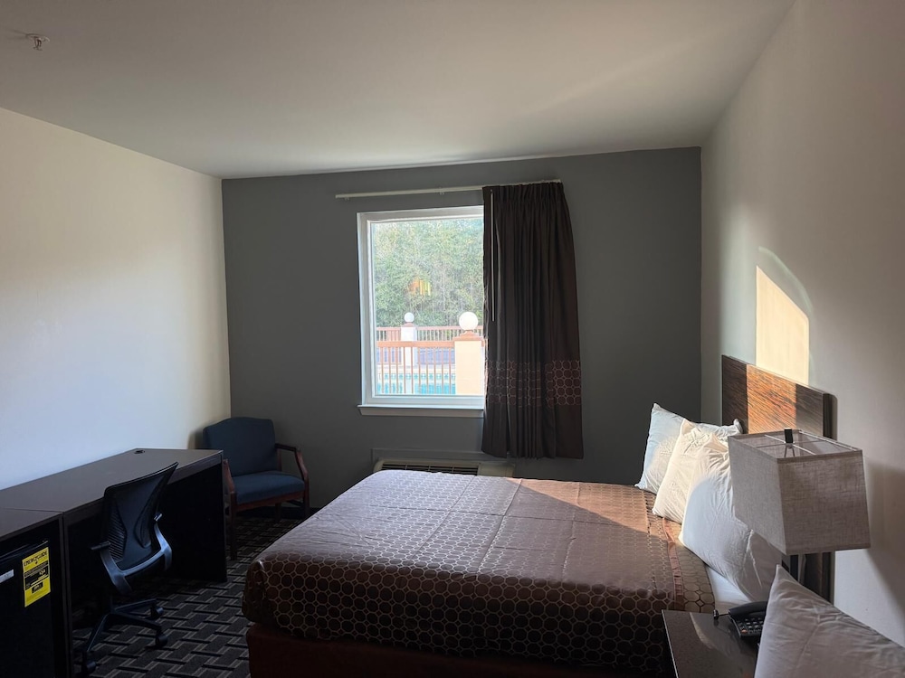 Regency Inn 18/59