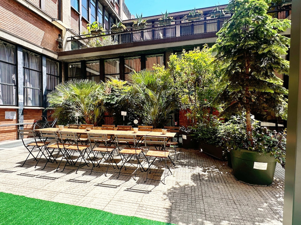 Mio Hostel 44/54