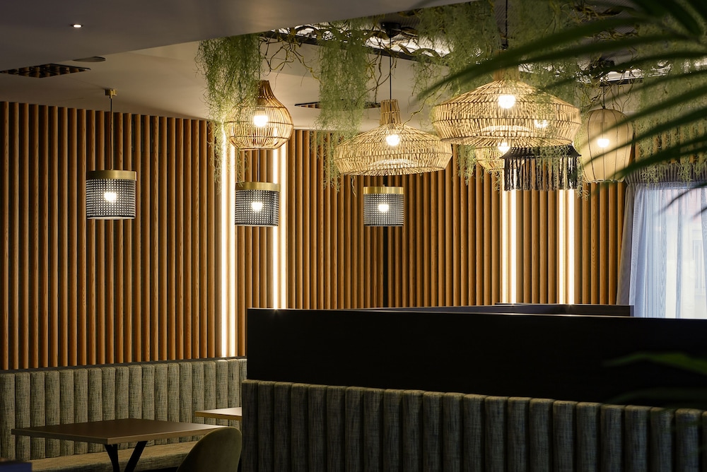 Nuvo Hotel Boutique 26/50
