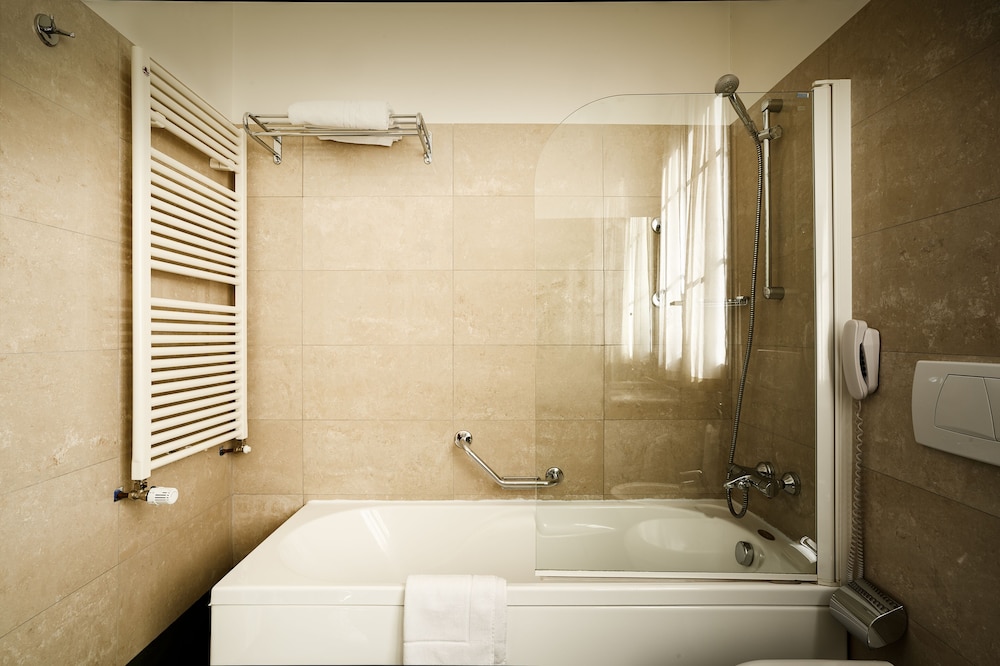 Meditur Hotel Bologna 49/49