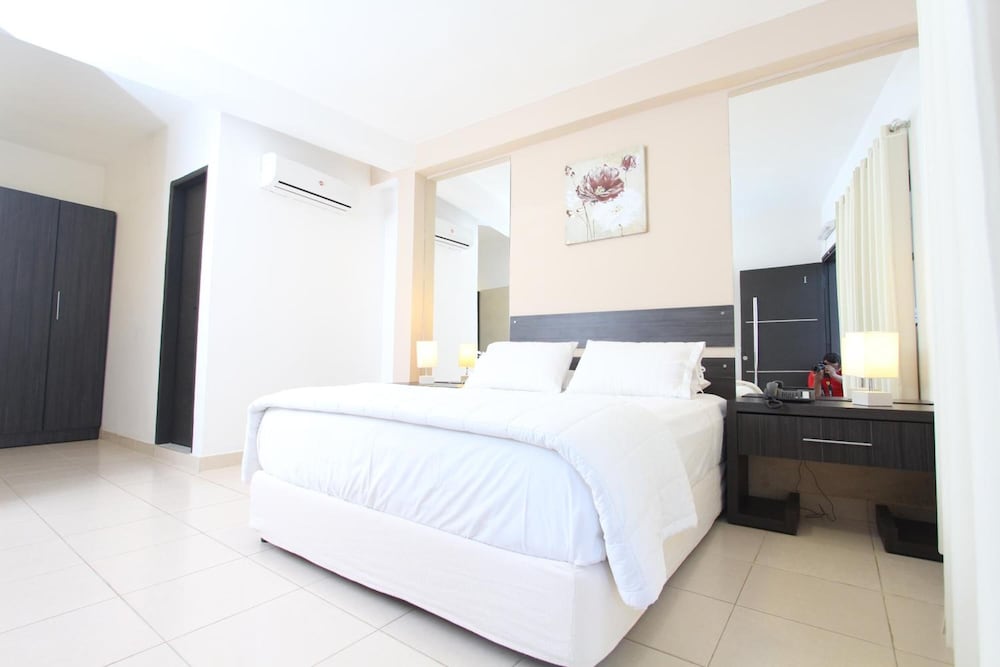 Di Danieri Hotel 11/50
