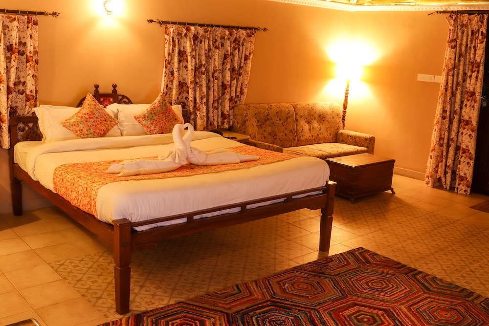 Surya Kiran Heritage Hotel 7/50