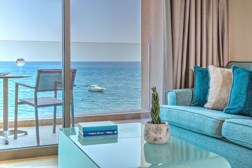 Amada Colossos Resort 42/75