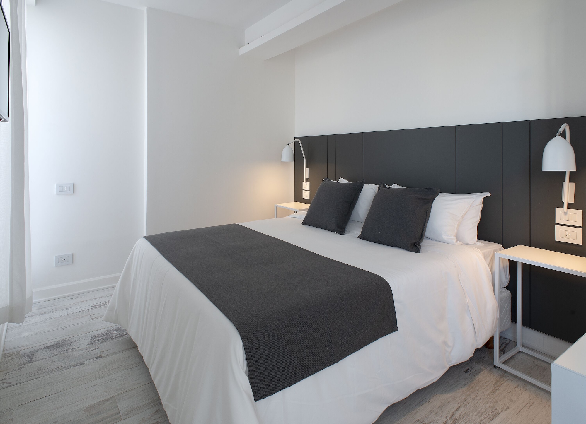 Room, Single, Queen Bed