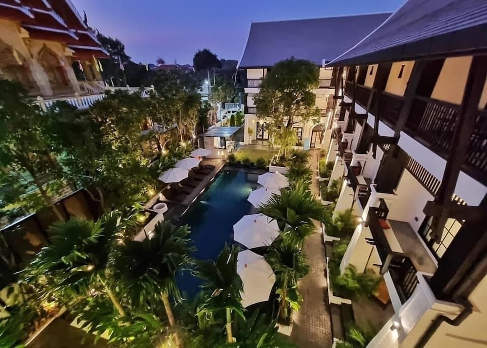 Aksara Heritage 46/50