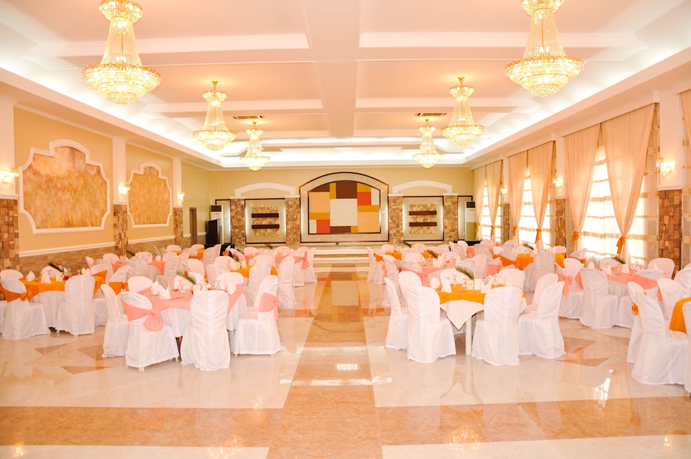 Vista Marina Hotel And Resort 44/52