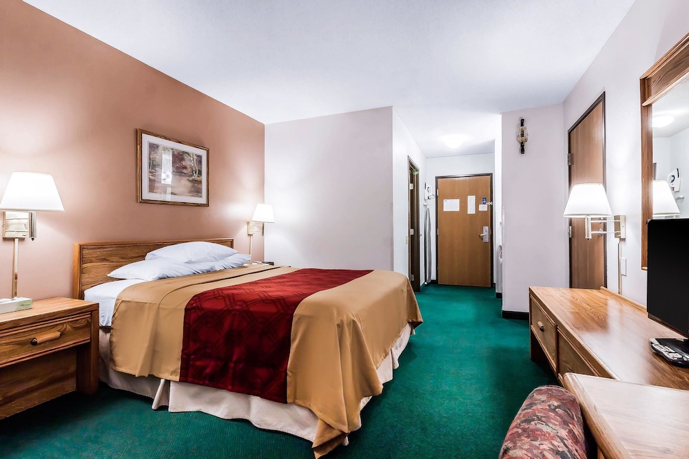 Rodeway Inn Holdrege NE 13/38