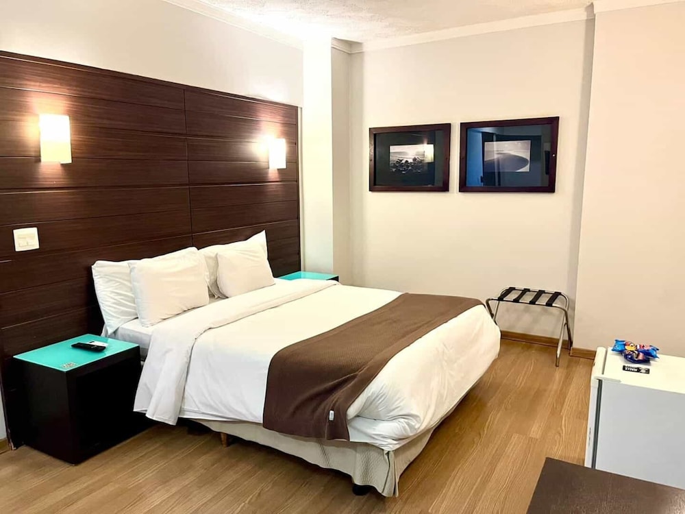 Oasis Tower Hotel 14/61