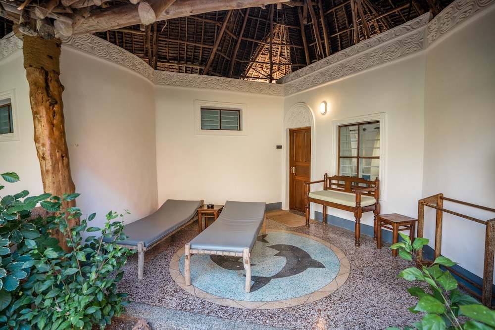 Pongwe Beach Hotel 22/50