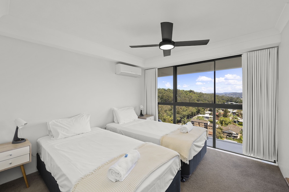 Explorer, 4 Bedrooms, Superior, Family, Twin Beds, 1 Queen and 1 Bunk Bed, Hinterland View