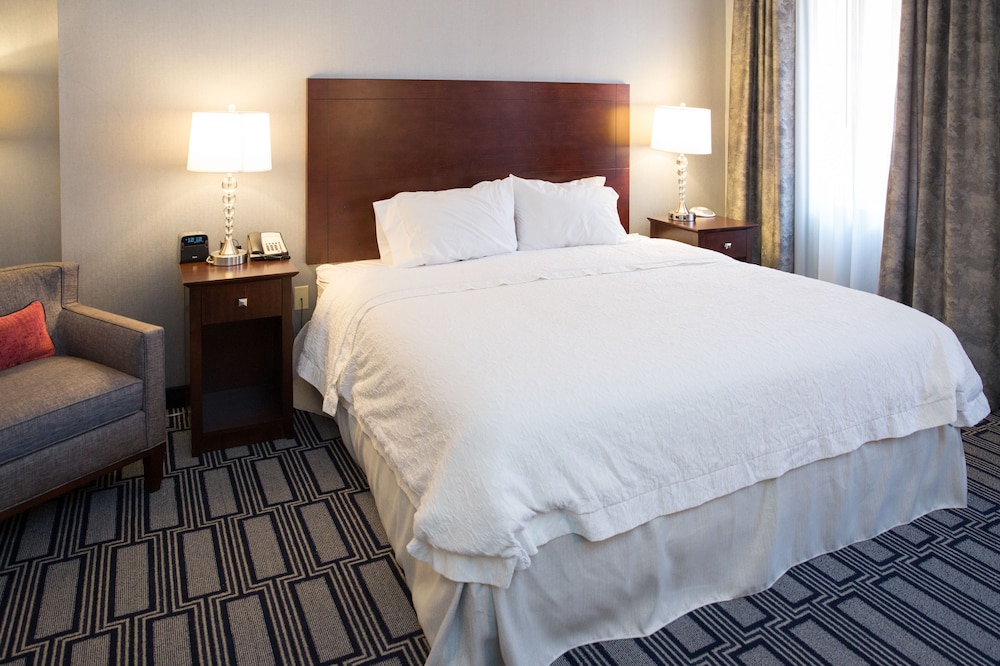 Hampton Inn & Suites Providence Downtown 9/50