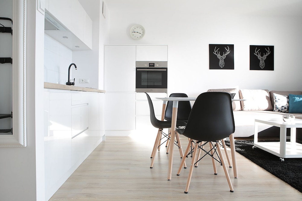Super-Apartamenty International Fair 31/50