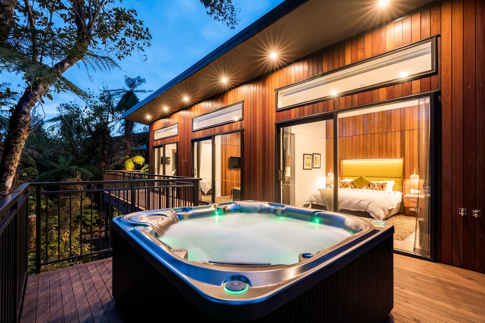 Rainforest Retreat 46/81