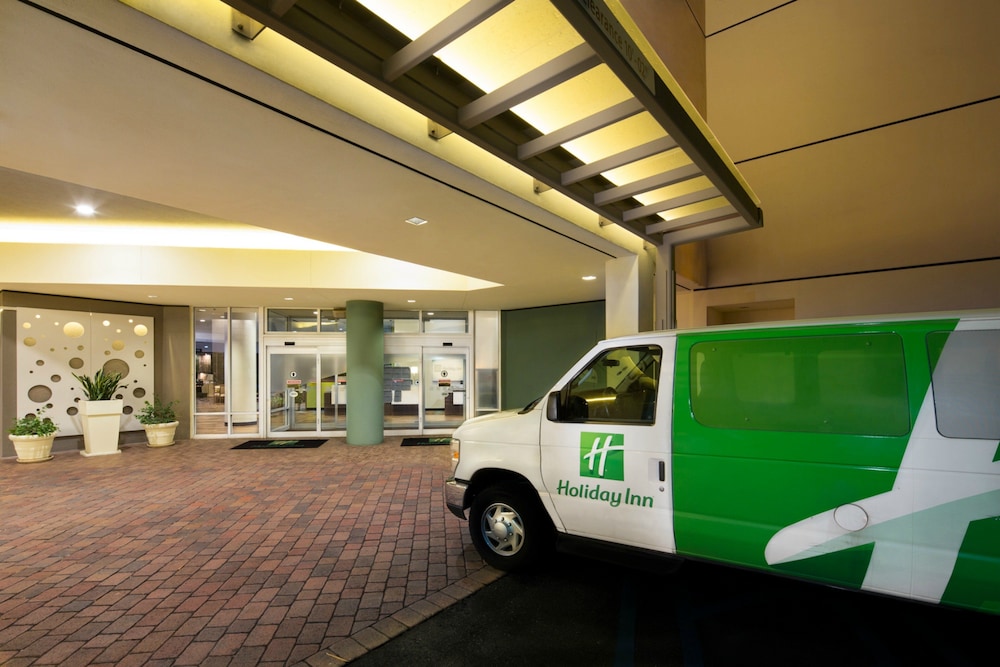 Delta Hotels by Marriott West Palm Beach 15/27