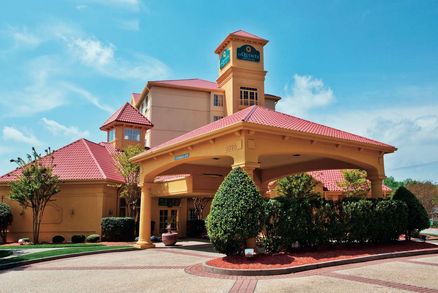 La Quinta Inn Suites Winston Salem 6/64