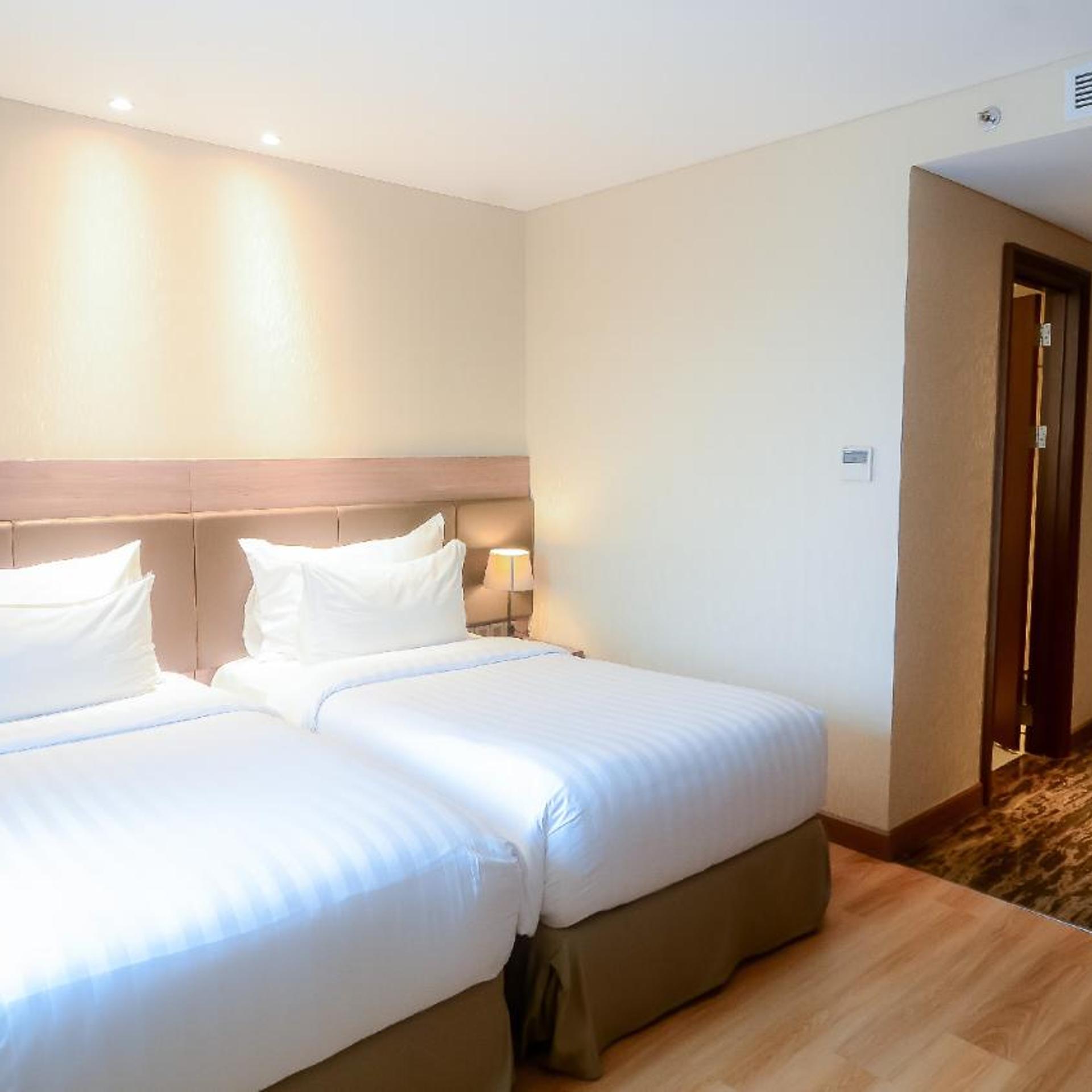 The Excelton Hotel Palembang 9/54