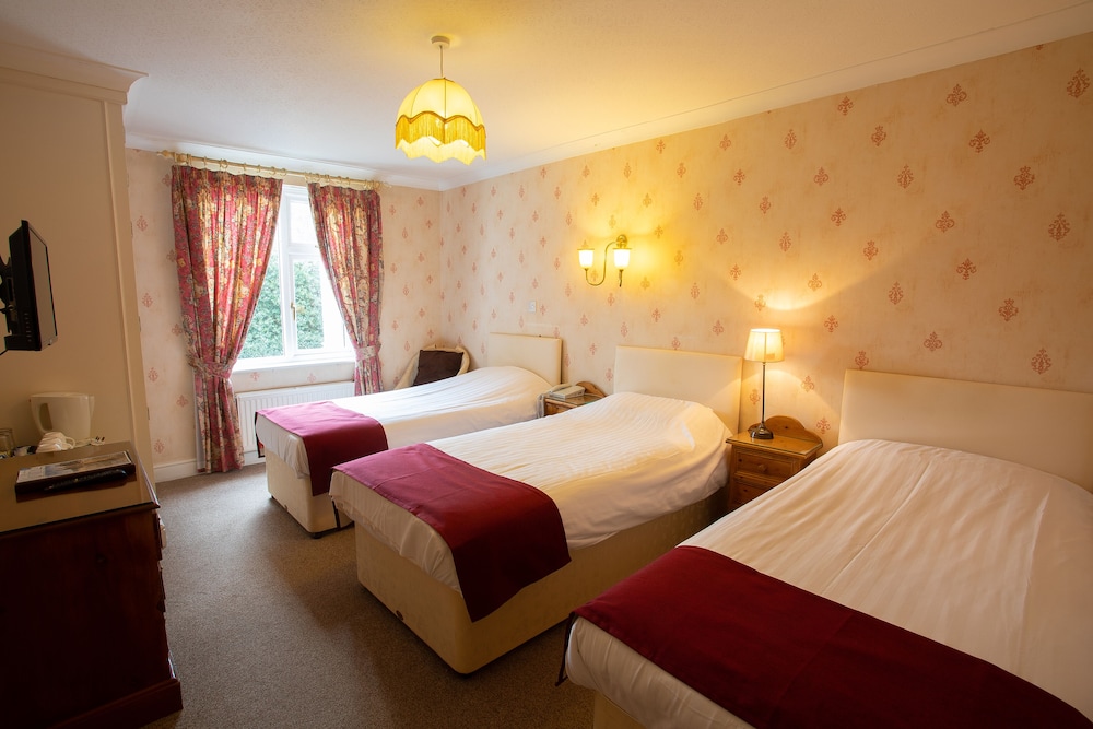 FINES BAYLIWICK HOTEL 19/28