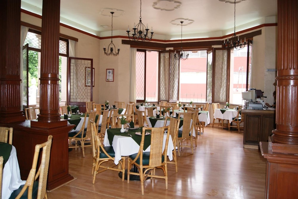 Hotel La Casona del Llano 19/33