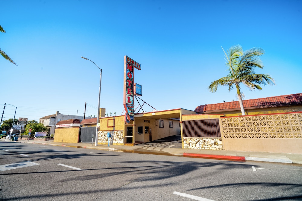 Geneva Motel 42/48