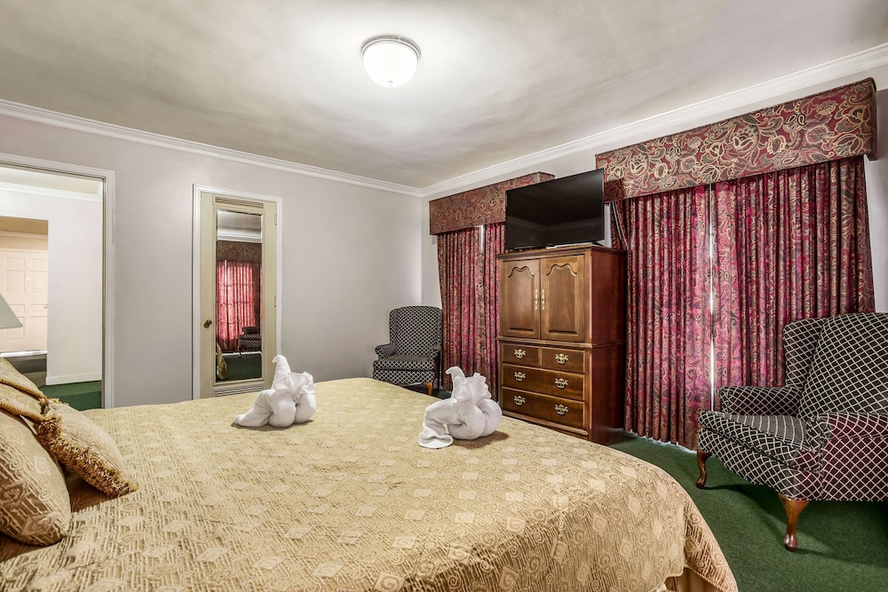 Americas Best Value Inn Historic Clewiston Inn 25/56