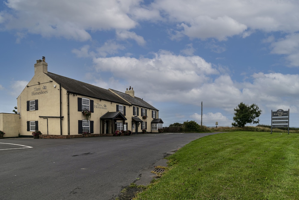The Three Horseshoes 14/15