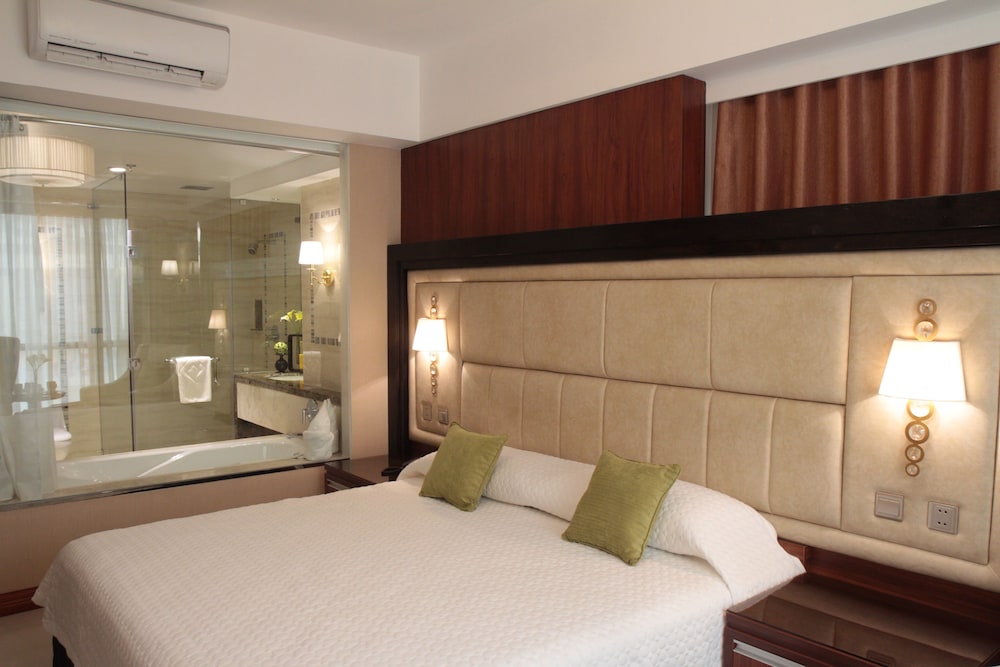 Central Park Tower Resort 17/71