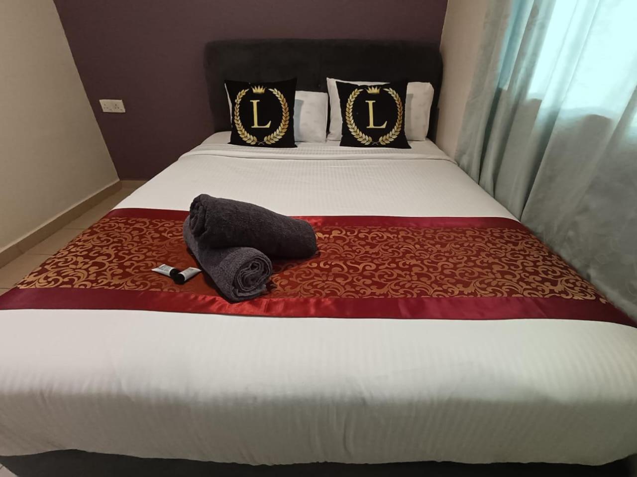 L Ferringhi Hotel 19/26