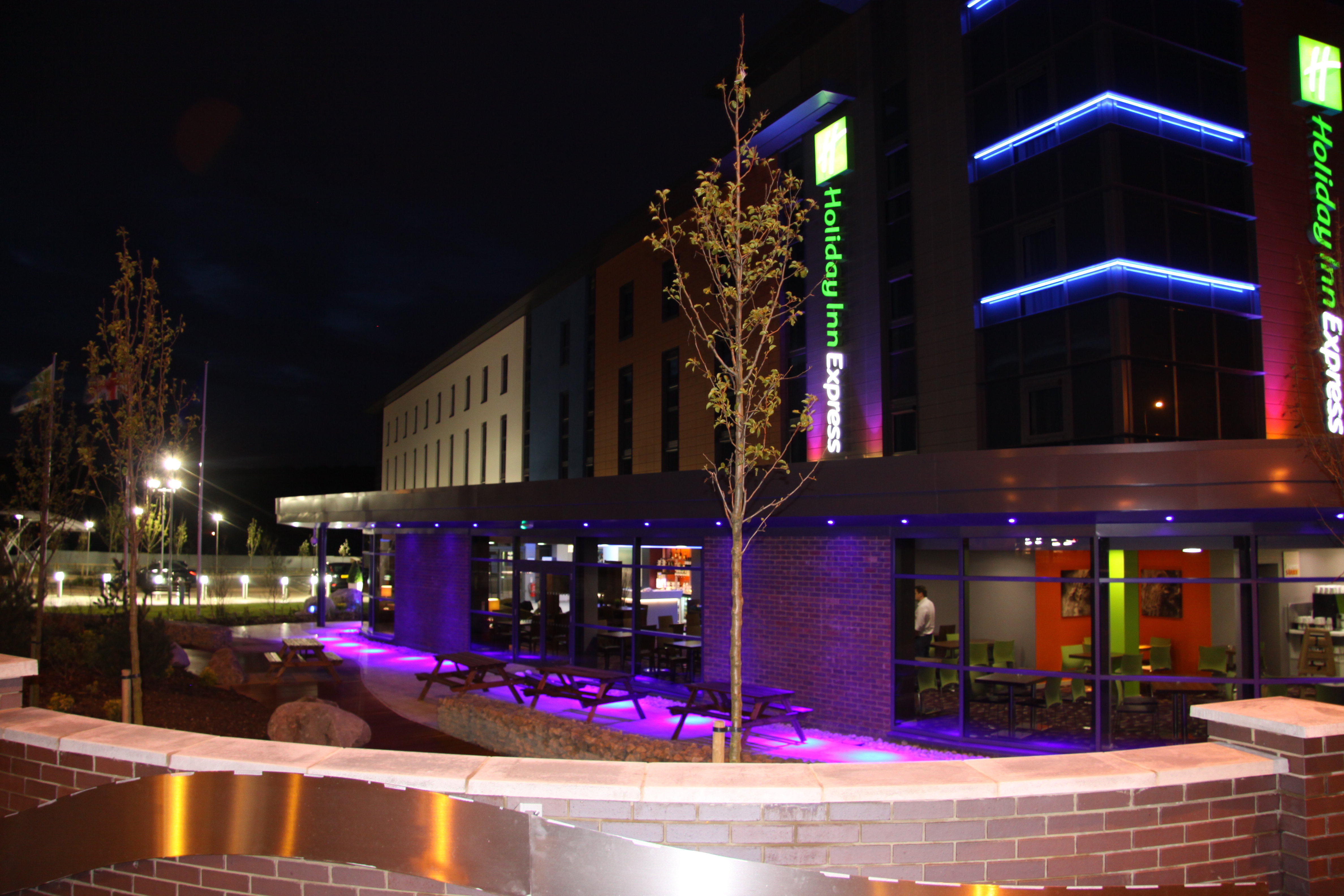 Holiday Inn Express Dunstable 26/26