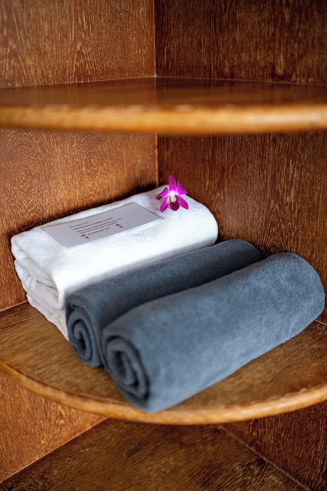 Aochalong Villa Resort & Spa 50/75