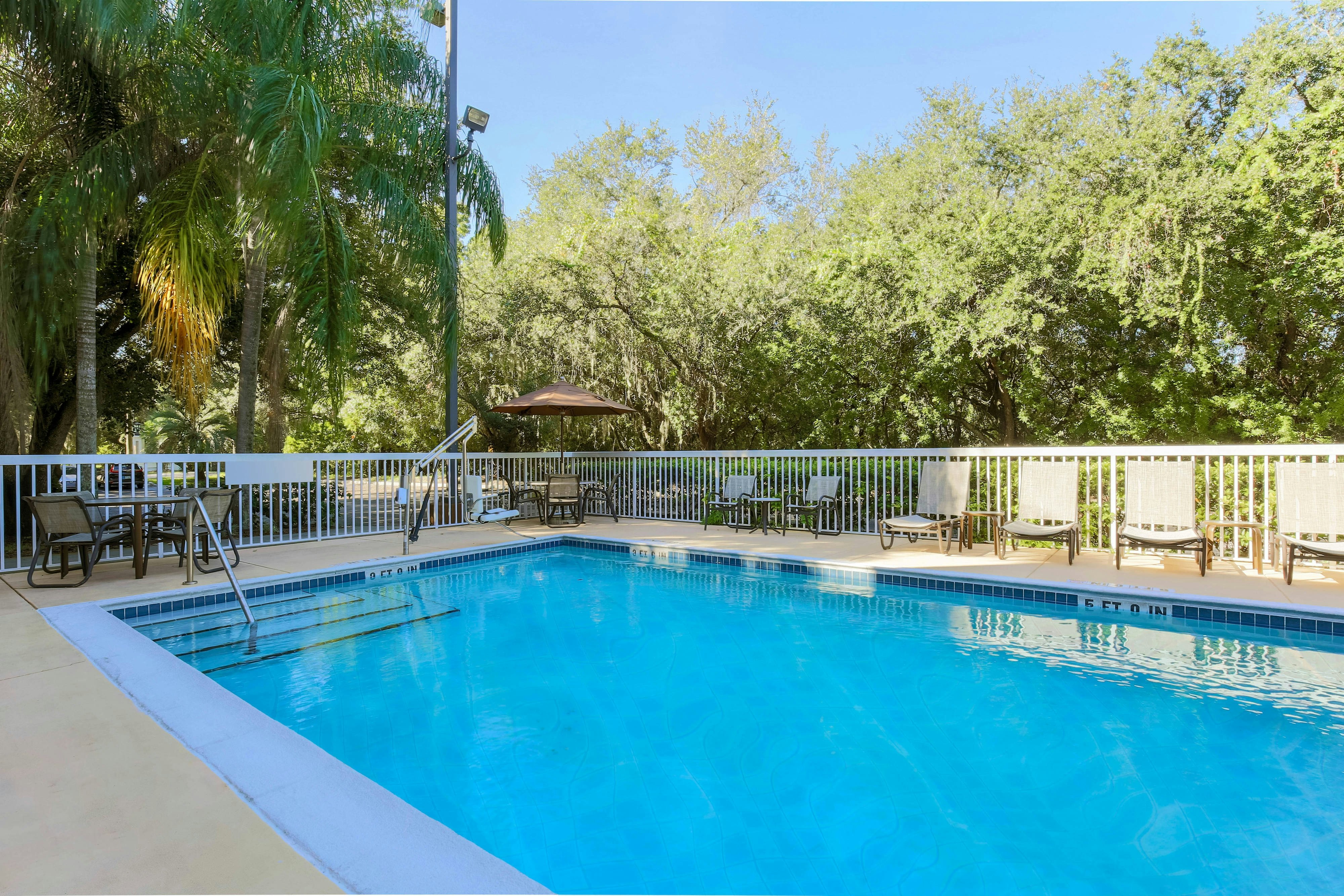 Fairfield Inn And Suites By Marriott Tampa Brandon 6/10