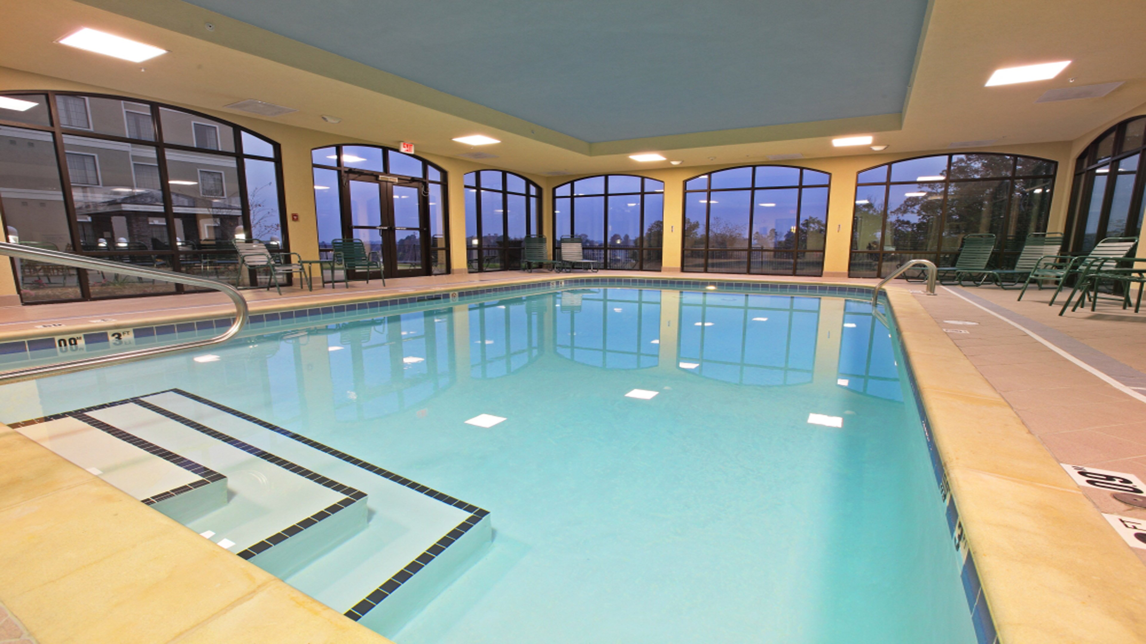 Staybridge Suites Hot Springs 26/53