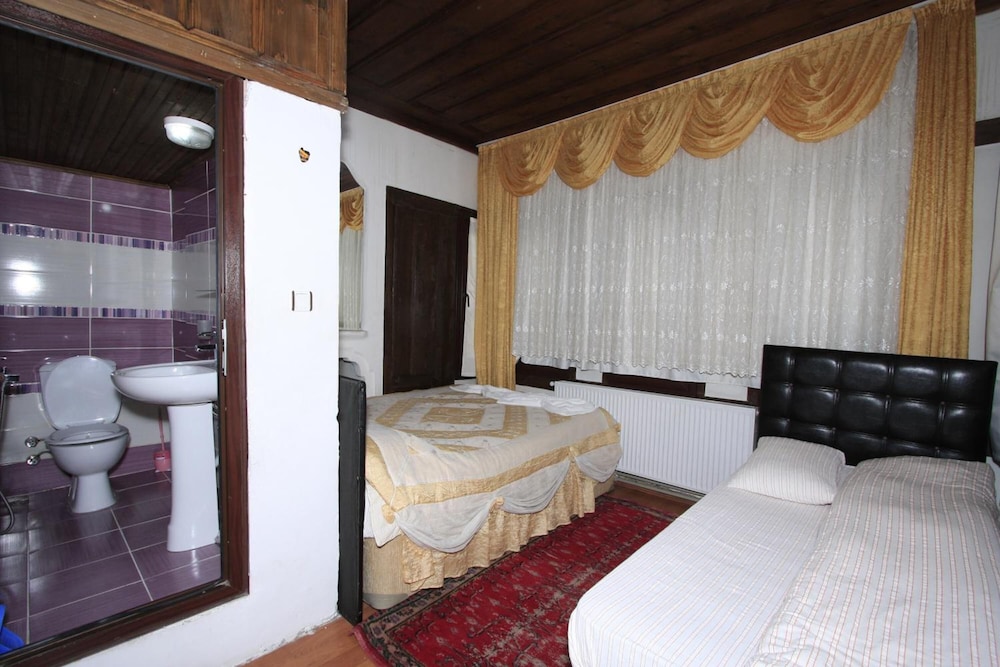 Efe Guest House 15/34