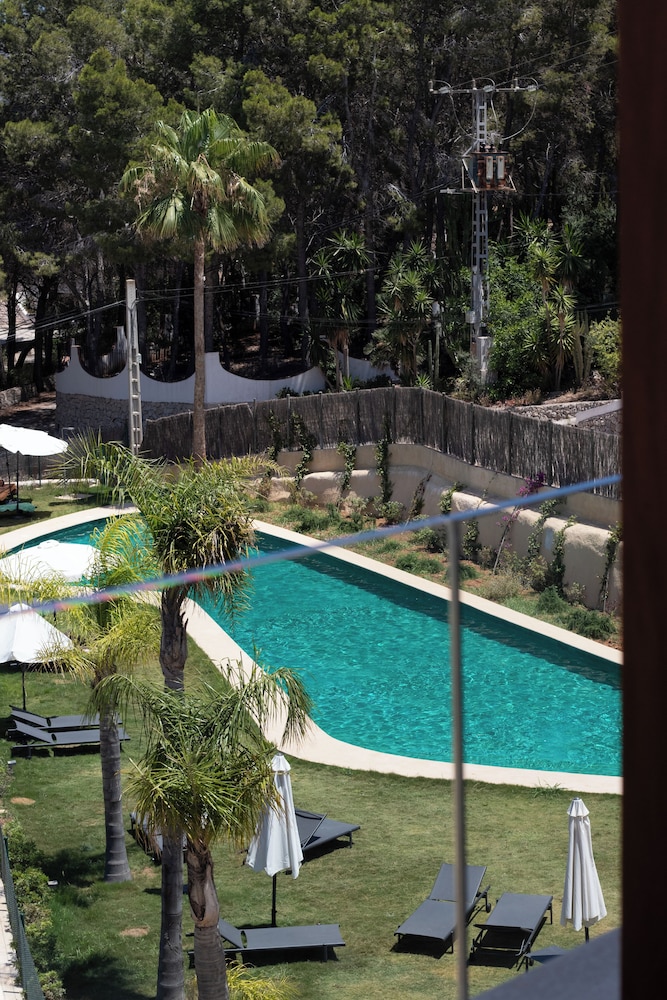 Serawa Moraira Hotel 67/71