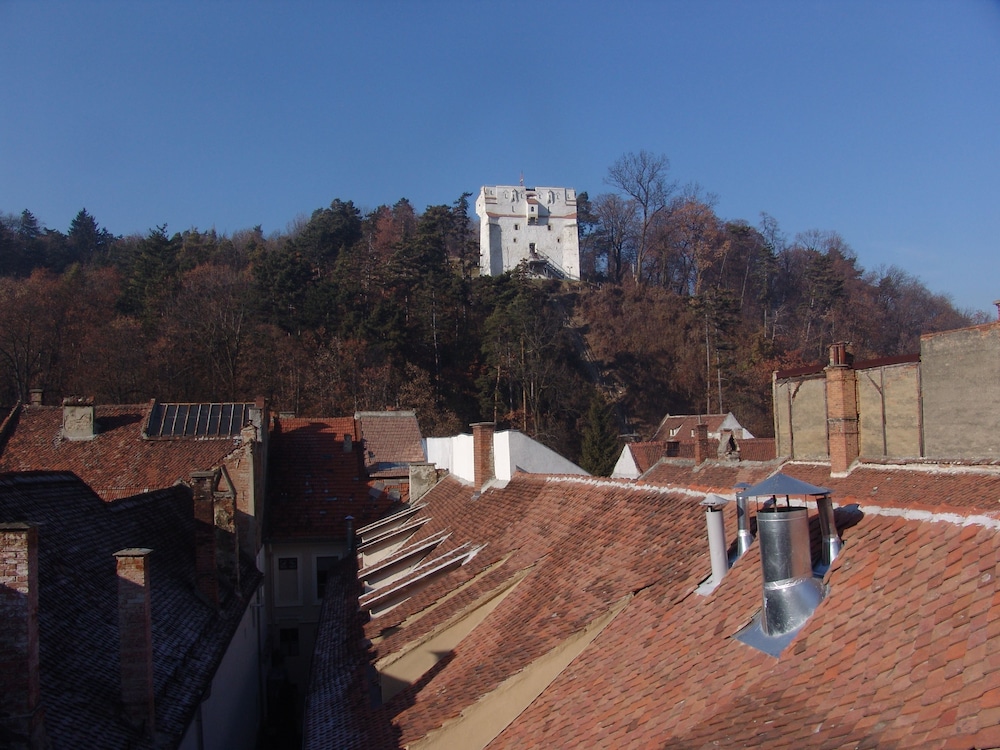 Bella Muzica Hotel 40/50