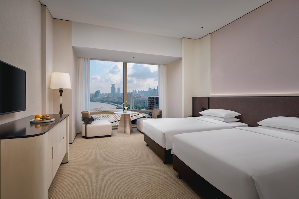 Hyatt On the Bund Hotel 16/49