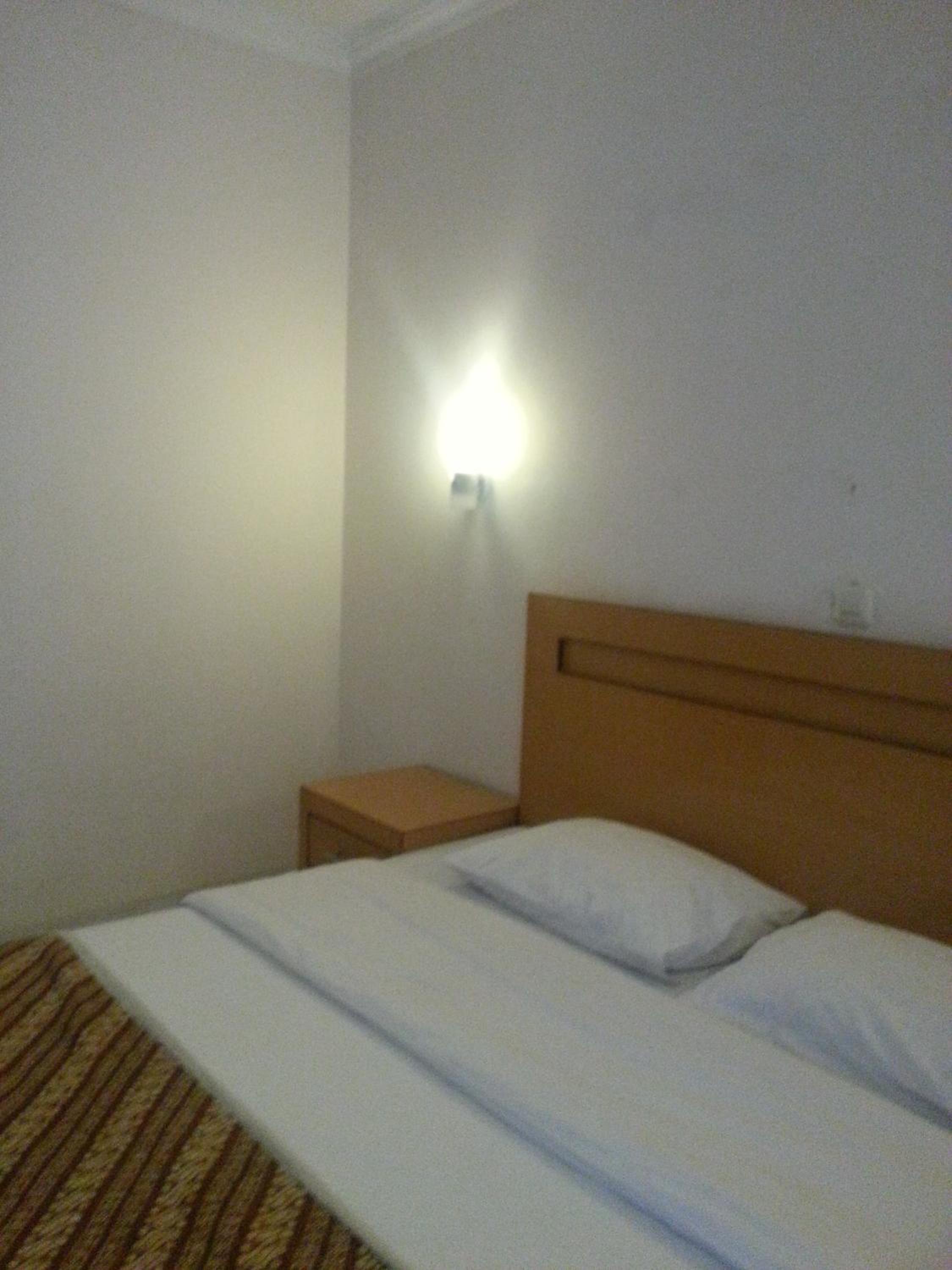 SUPERIOR, DOUBLE OR TWIN BED