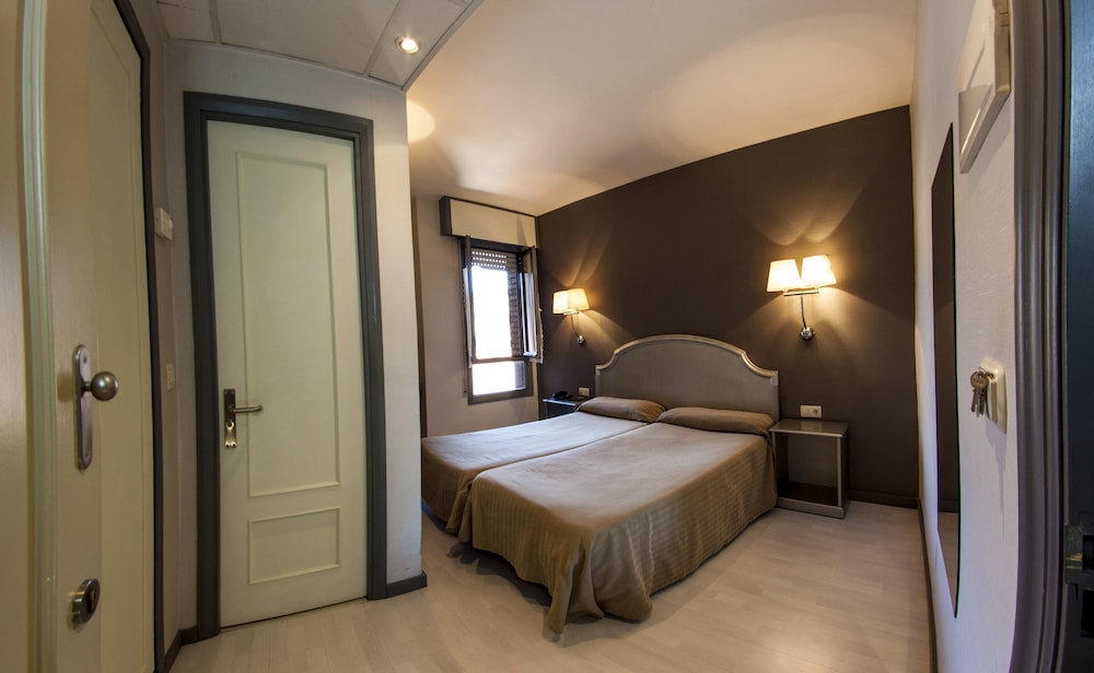 Hotel Bilbi 16/57