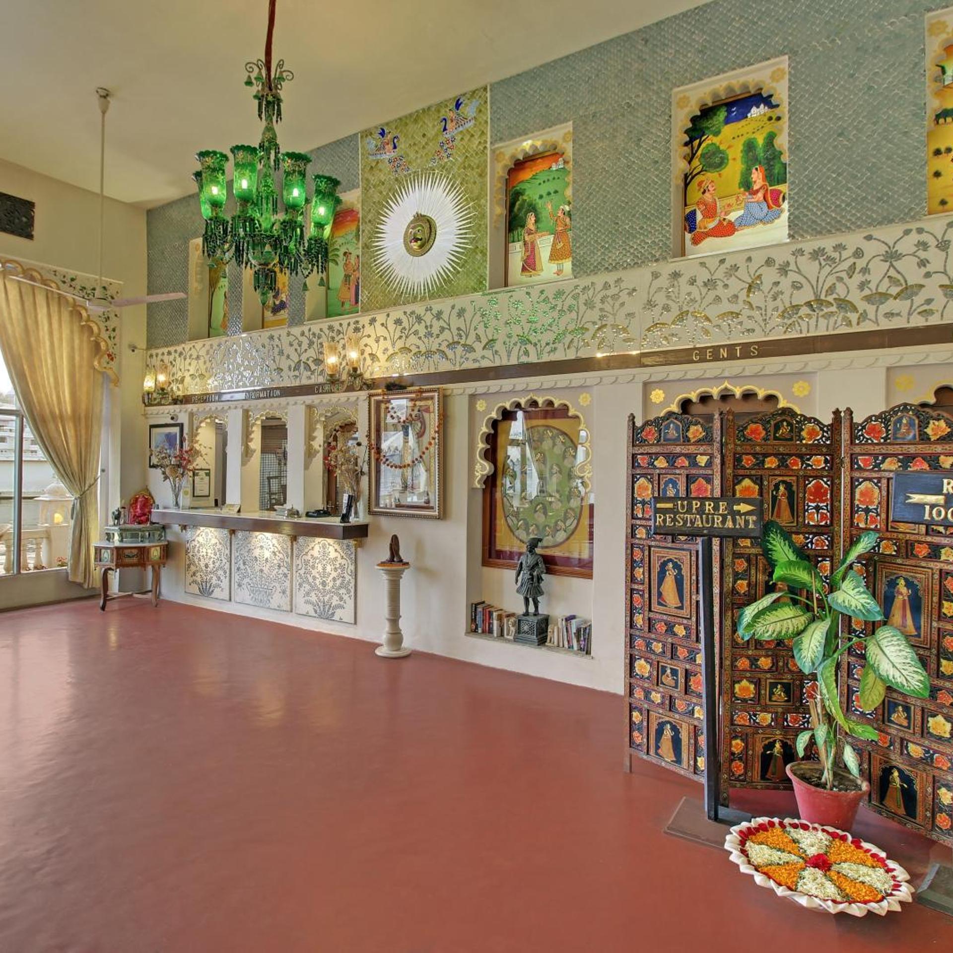 Lake Pichola Hotel 4/25