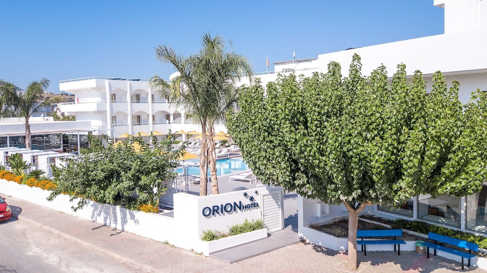 Orion Hotel 80/89