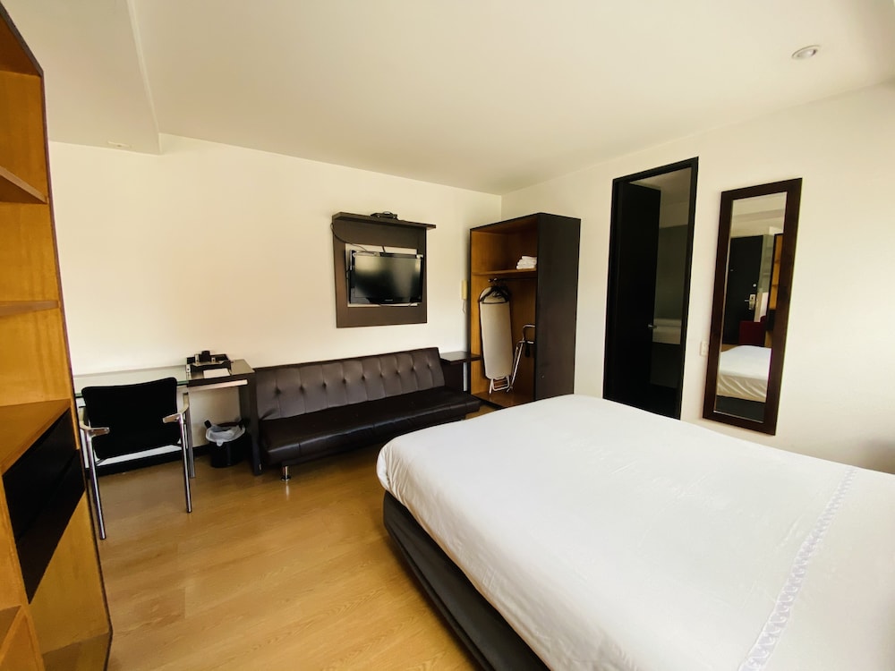 Hotel Aparta Suite Continental 13/75