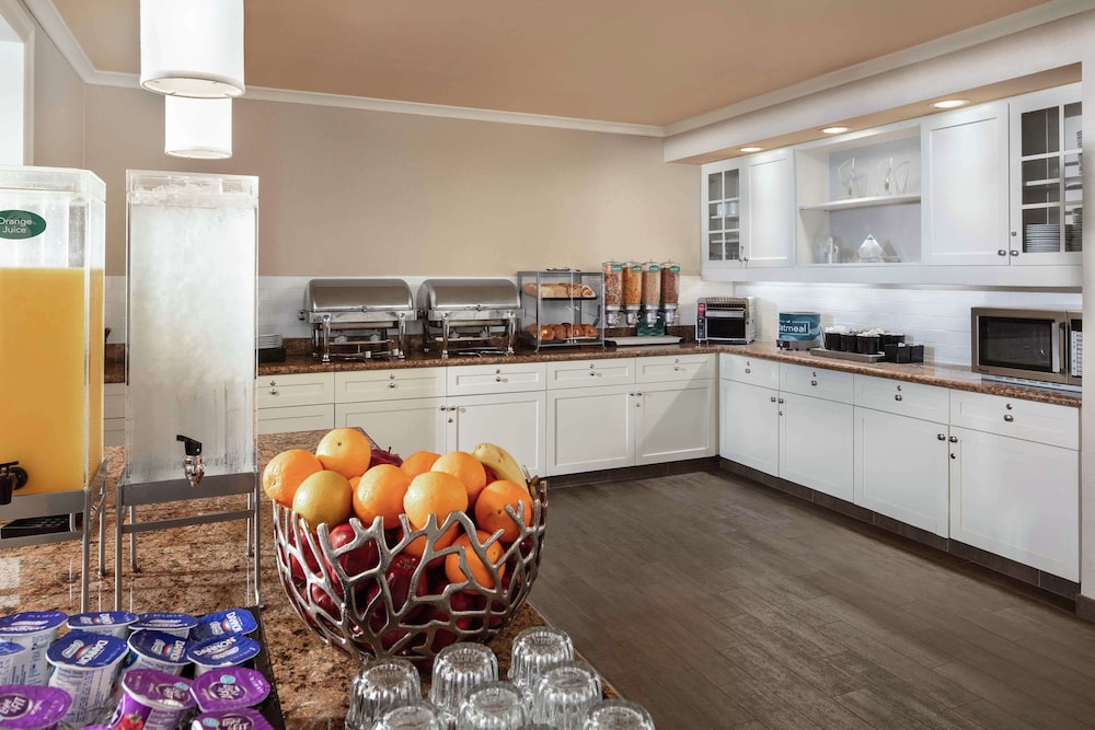 Homewood Suites by Hilton Wallingford-Meriden 37/44