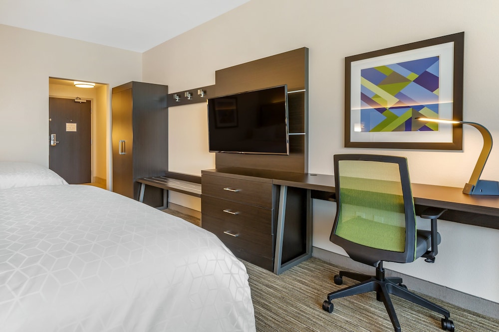 Holiday Inn Express Suites Phoenix Dwtn State Capitol 22/58