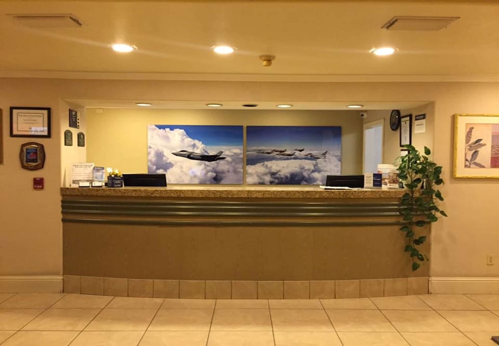 Best Western Inn & Suites Lemoore 6/36