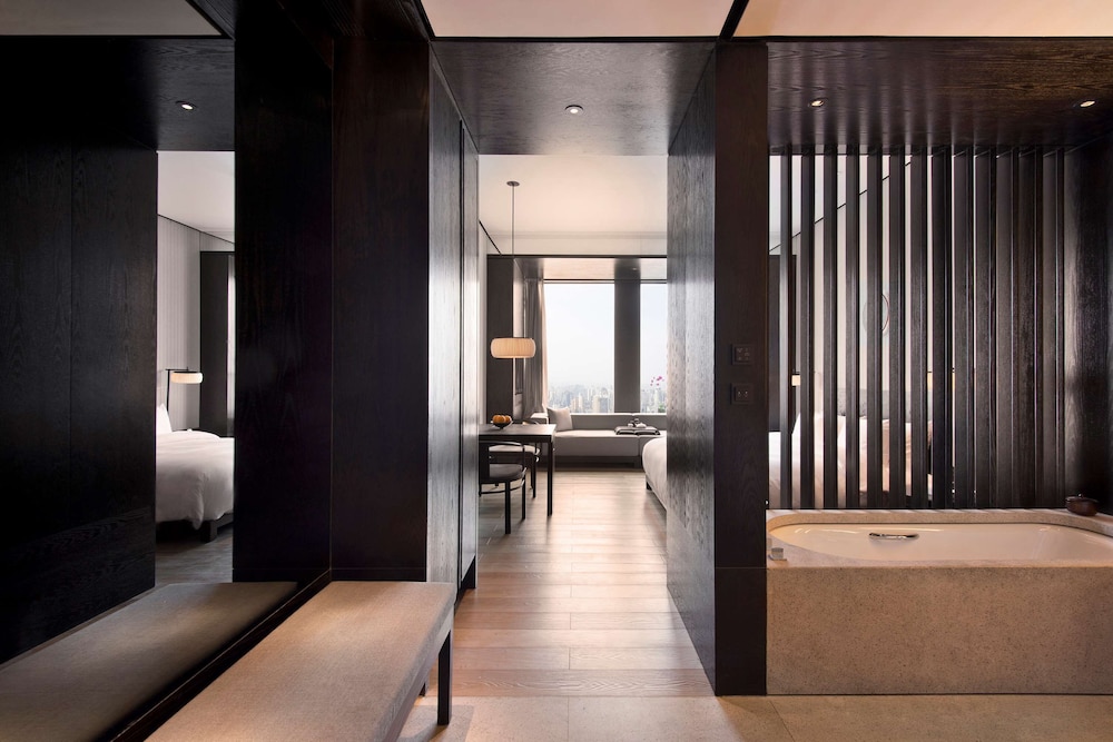 Hyatt Regency Wuhan Optics Valley 27/57