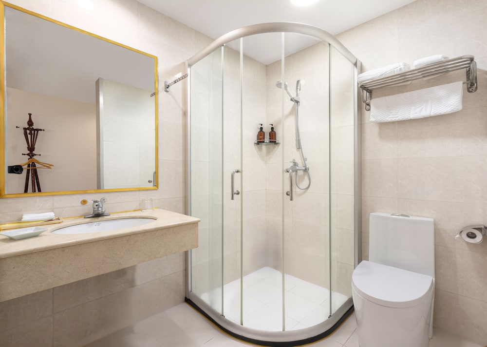 Pazhou Hotel 66/71