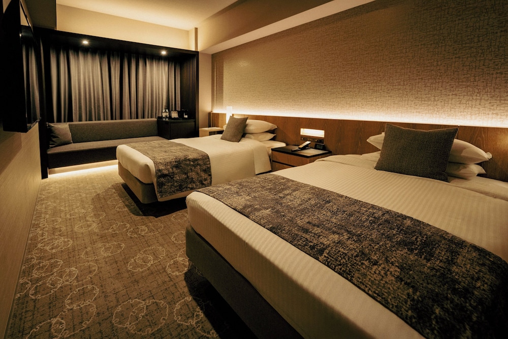 SUPERIOR, TWIN BEDS
